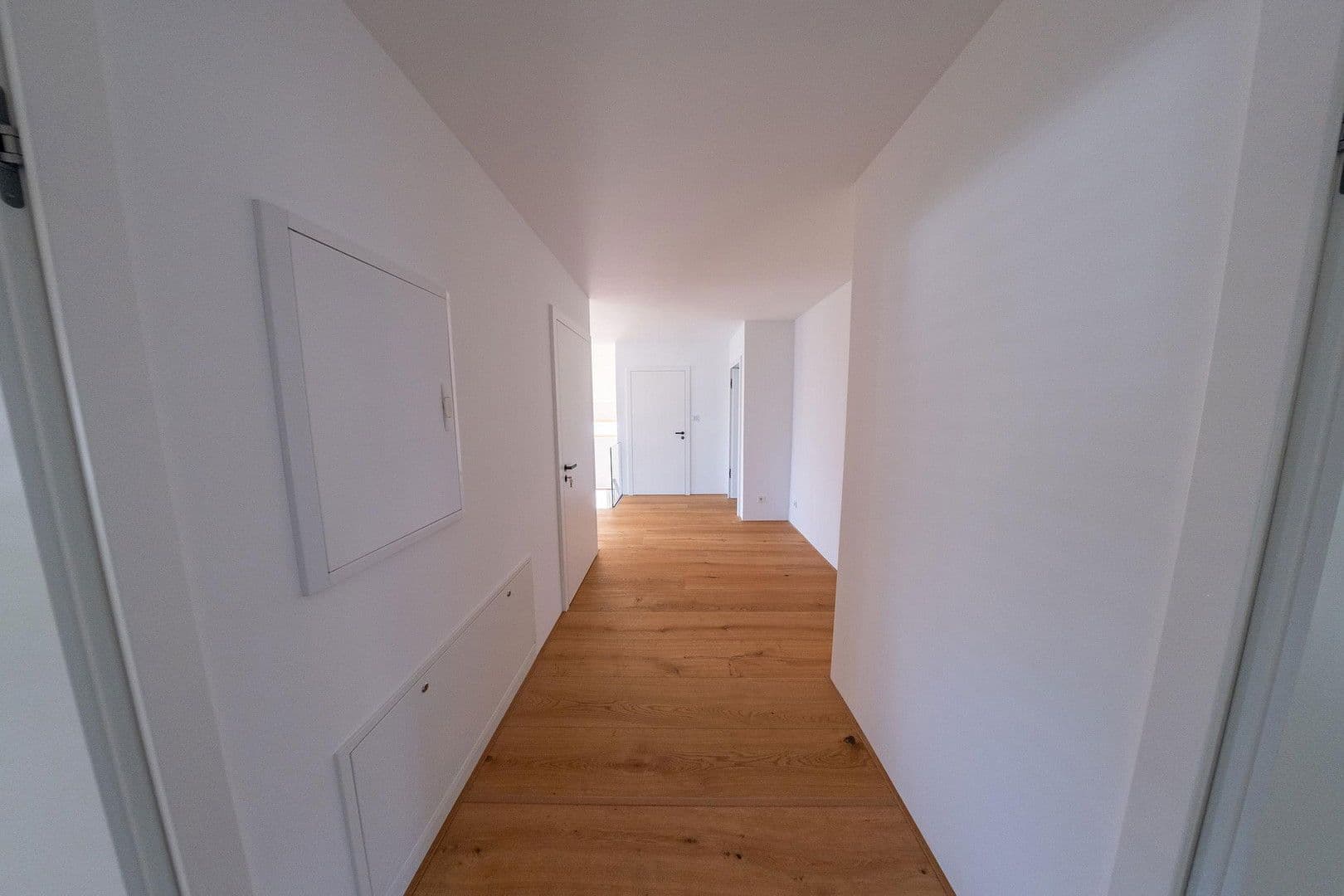 Prodej domu 260 m², pozemek 1.080 m², Karlsruhe, Bádensko-Württembersko Prodej domu 260 m², pozemek 1.080 m², Karlsruhe, Bádensko-Württembersko