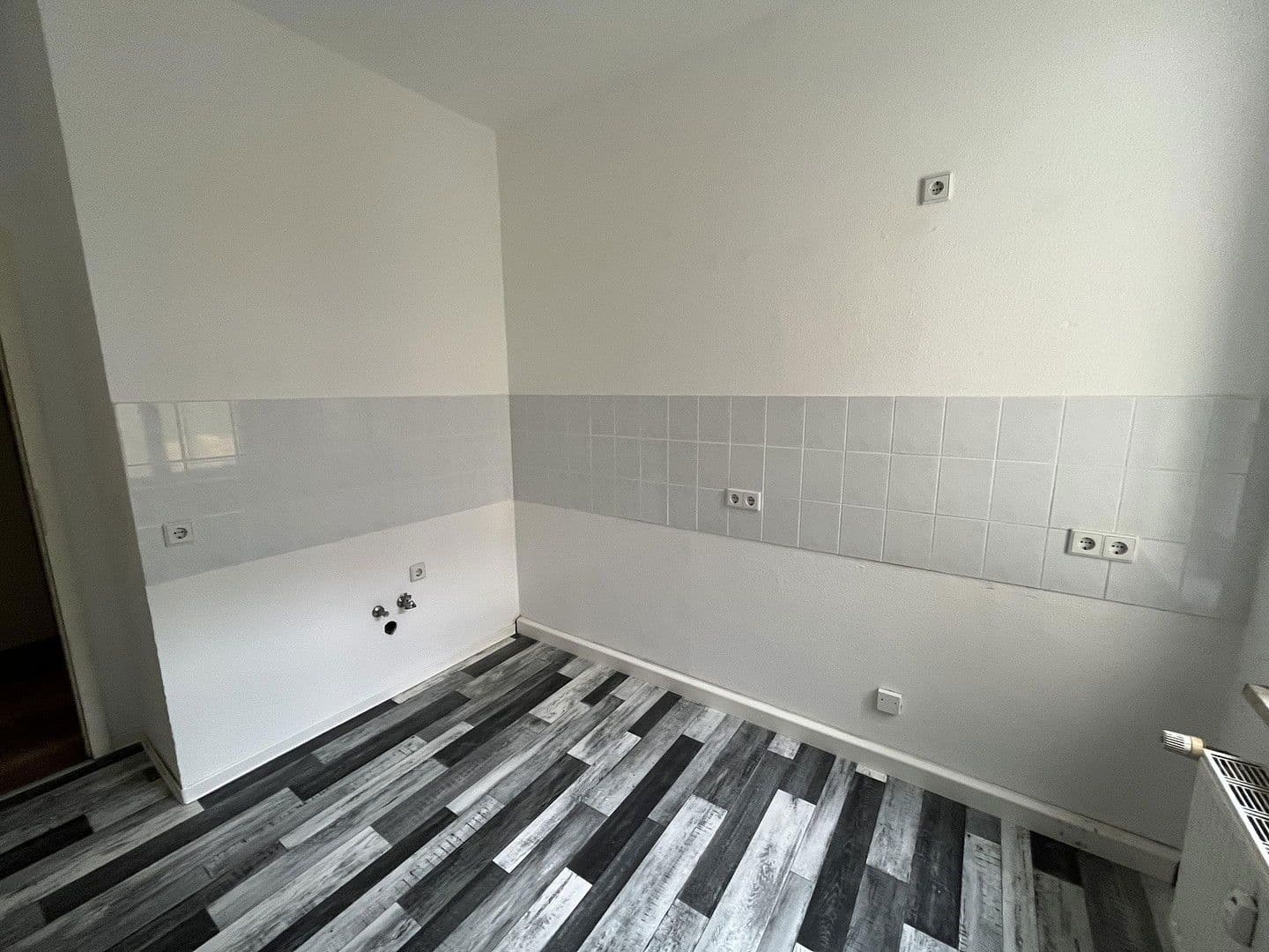 Pronájem bytu 2+1 48 m², Markersdorfer Straße 34, Chemnitz, Sasko Pronájem bytu 2+1 48 m², Markersdorfer Straße 34, Chemnitz, Sasko