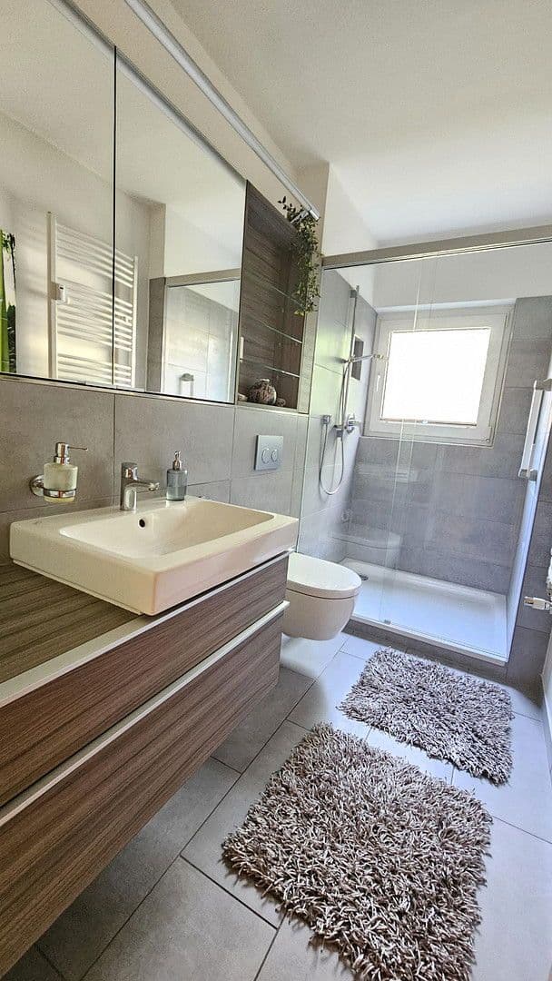 Pronájem bytu 2+1 68 m², Berlin, Berlín Pronájem bytu 2+1 68 m², Berlin, Berlín