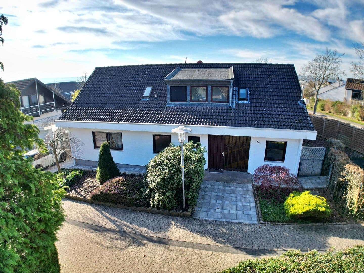 Prodej domu 220 m², pozemek 487 m², Königsberger Str. 16, Meckenheim, Severní Porýní-Vestfálsko Prodej domu 220 m², pozemek 487 m², Königsberger Str. 16, Meckenheim, Severní Porýní-Vestfálsko