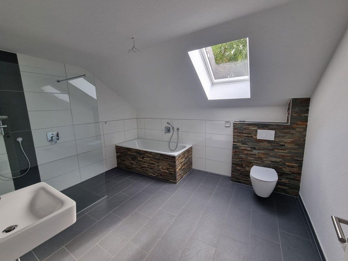 Prodej domu 135 m², pozemek 500 m², Annastr. 18a, Nörvenich, Severní Porýní-Vestfálsko Prodej domu 135 m², pozemek 500 m², Annastr. 18a, Nörvenich, Severní Porýní-Vestfálsko