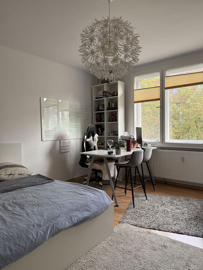 Prodej bytu 3+1 70 m², Friedrichsruher Straße 54, Berlin, Berlín Prodej bytu 3+1 70 m², Friedrichsruher Straße 54, Berlin, Berlín