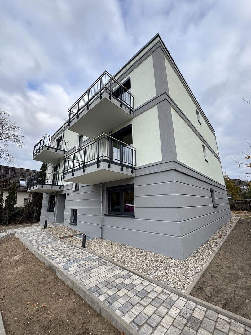 Pronájem bytu 3+1 75 m², Berlin, Berlín Pronájem bytu 3+1 75 m², Berlin, Berlín