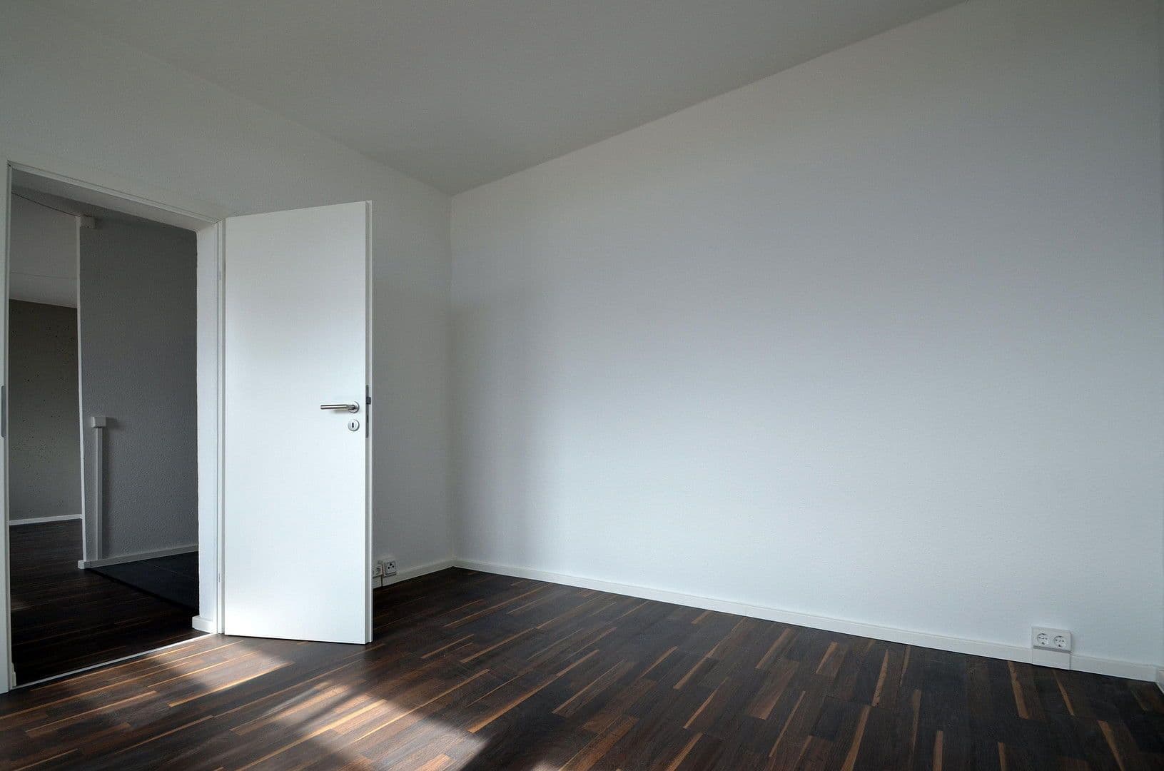 Pronájem bytu 3+1 57 m², Rigaer Strasse 1, Halle (Saale), Sasko-Anhaltsko Pronájem bytu 3+1 57 m², Rigaer Strasse 1, Halle (Saale), Sasko-Anhaltsko