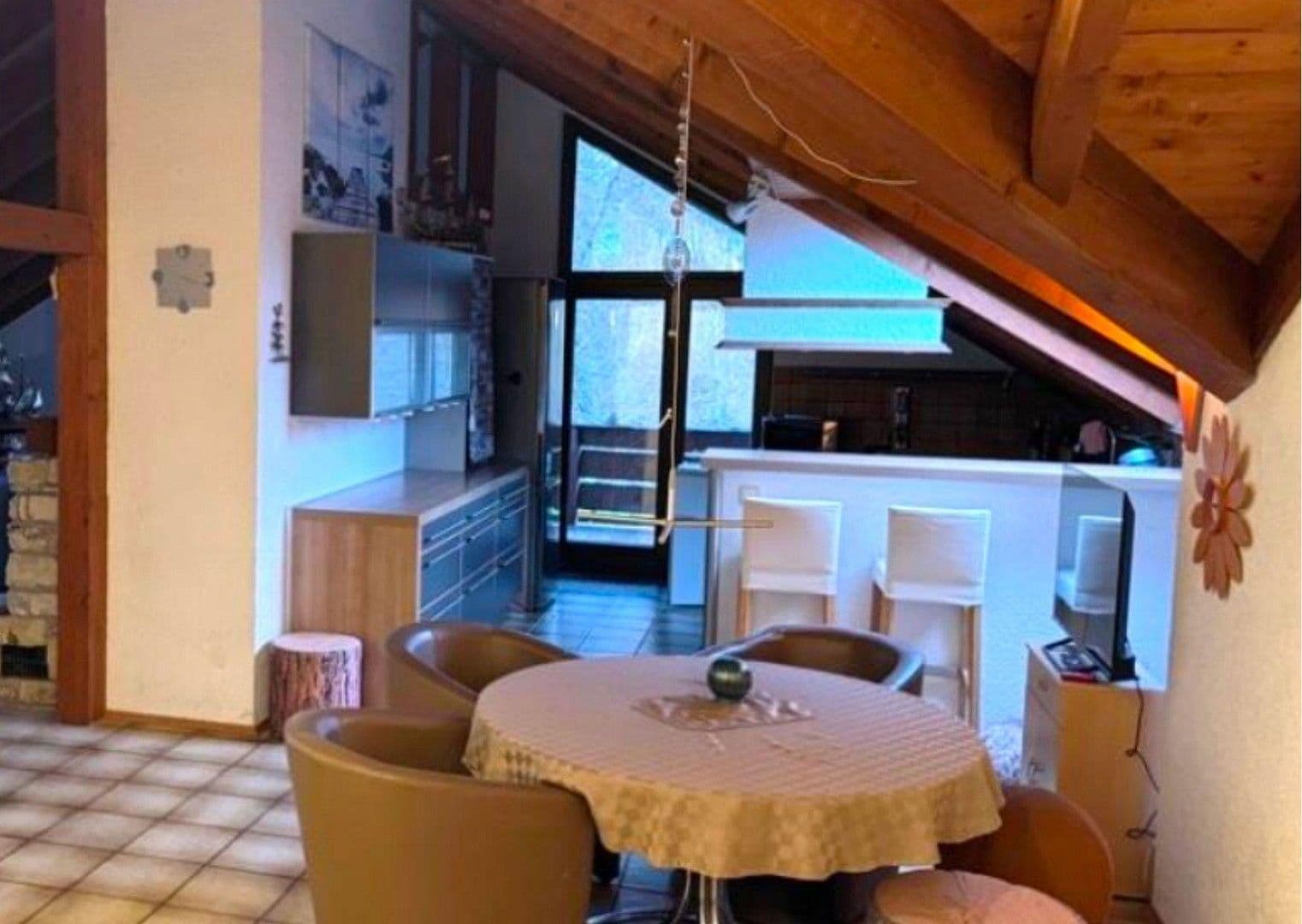 Prodej domu 220 m², pozemek 1.112 m², Wiesloch, Bádensko-Württembersko Prodej domu 220 m², pozemek 1.112 m², Wiesloch, Bádensko-Württembersko