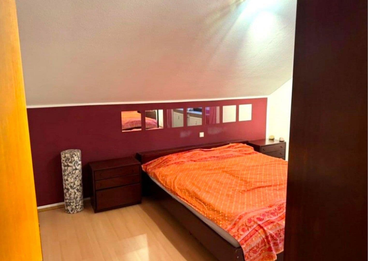 Prodej domu 220 m², pozemek 1.112 m², Wiesloch, Bádensko-Württembersko Prodej domu 220 m², pozemek 1.112 m², Wiesloch, Bádensko-Württembersko