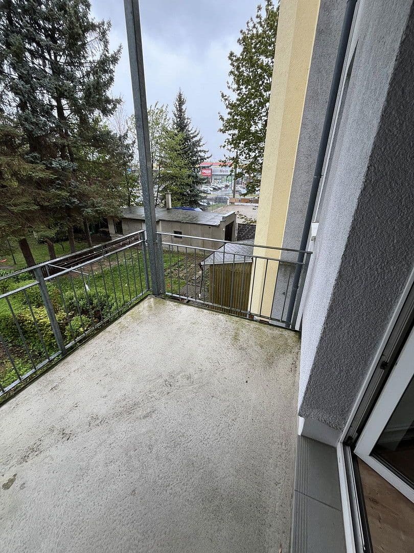 Pronájem bytu 2+1 60 m², Schneeberger Straße 4, Chemnitz, Sasko Pronájem bytu 2+1 60 m², Schneeberger Straße 4, Chemnitz, Sasko