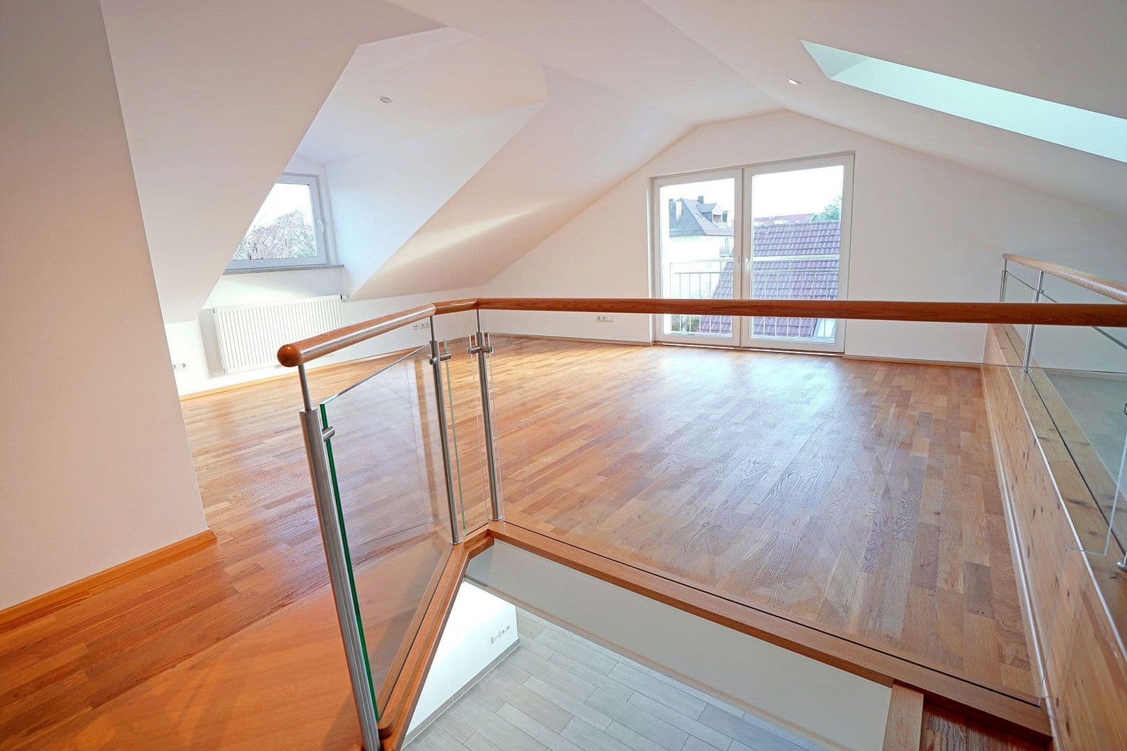 Pronájem bytu 4+1 147 m², München, Bavorsko Pronájem bytu 4+1 147 m², München, Bavorsko