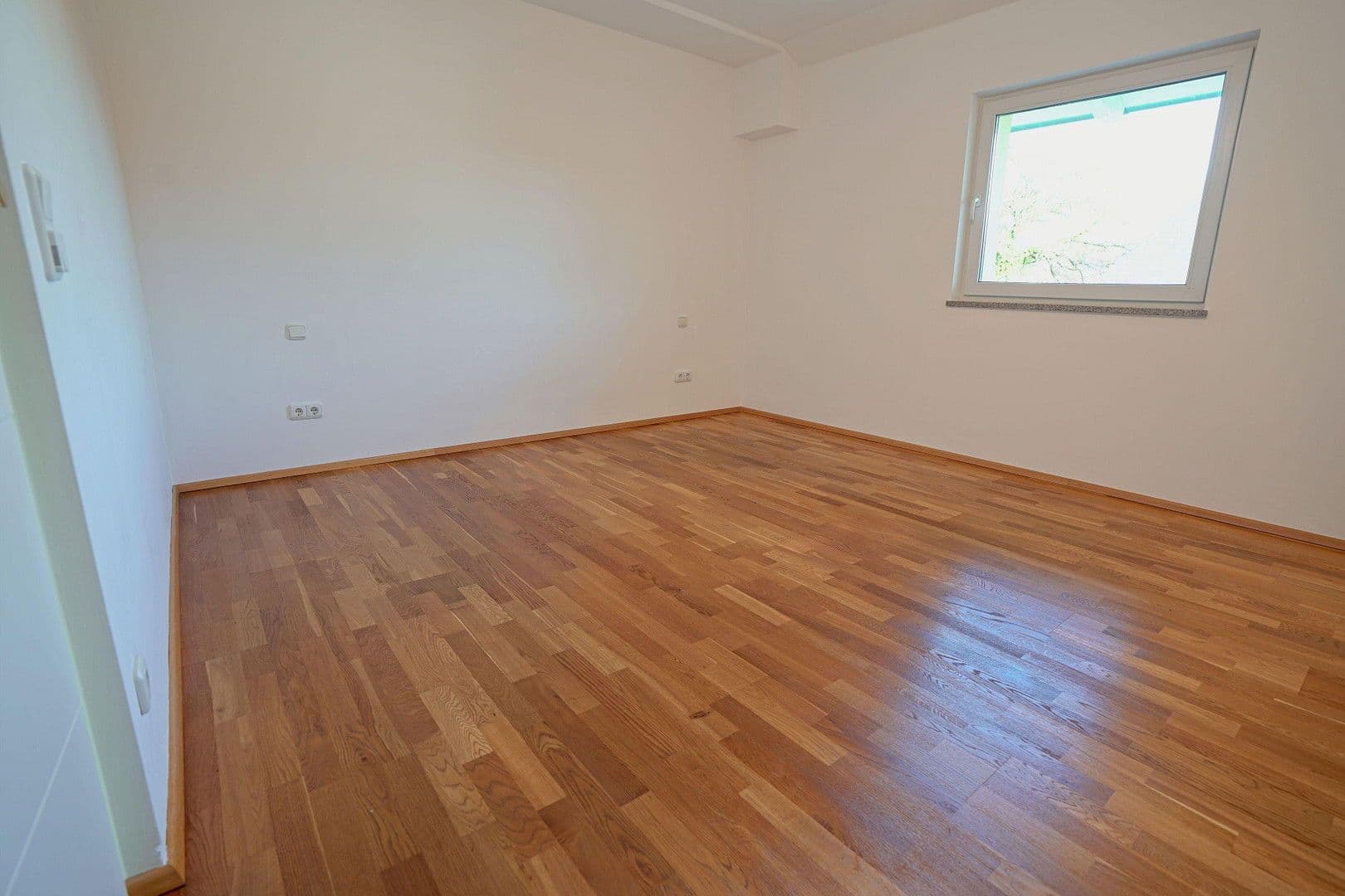 Pronájem bytu 4+1 147 m², München, Bavorsko Pronájem bytu 4+1 147 m², München, Bavorsko