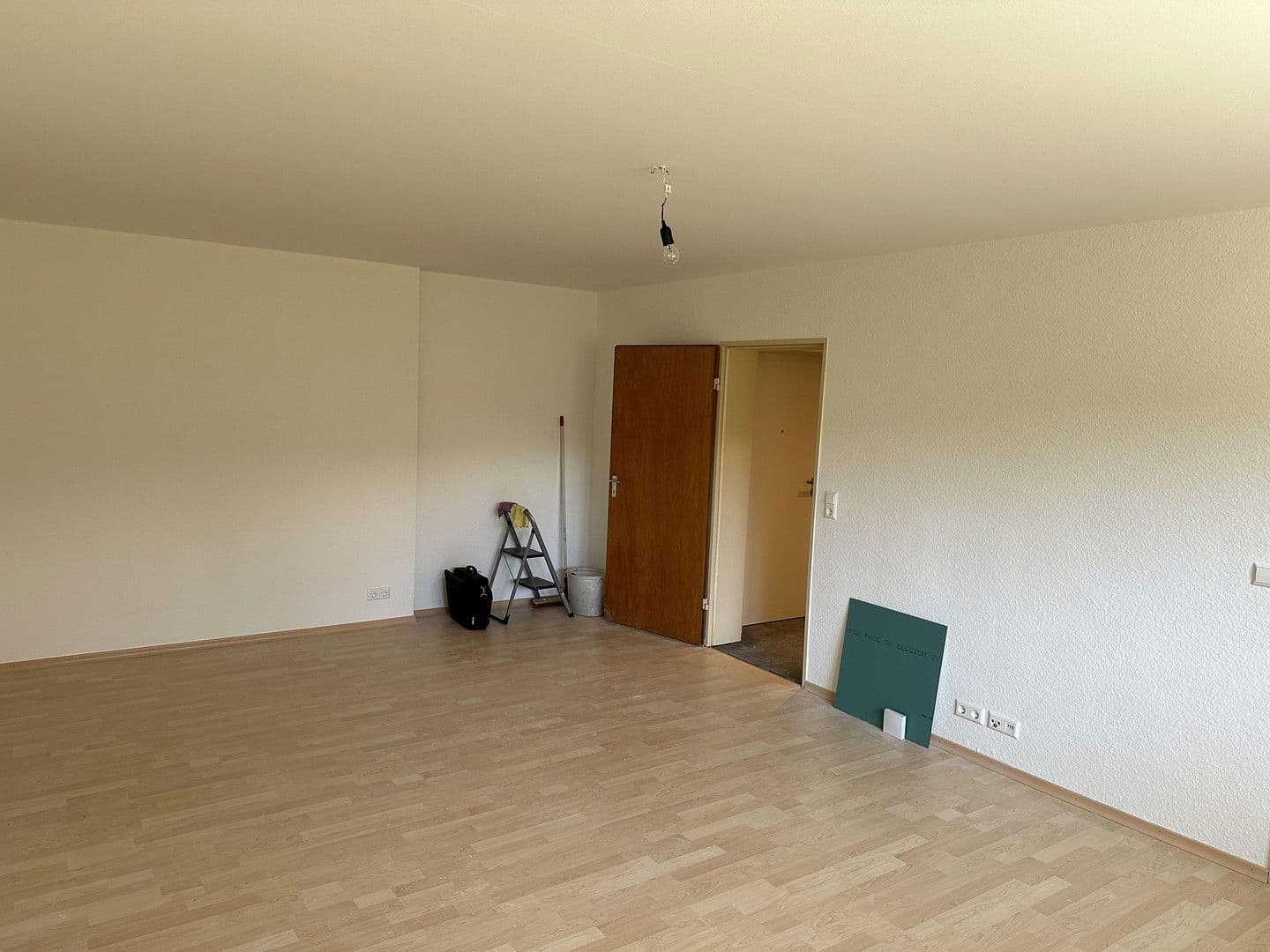 Pronájem bytu 1+1 32 m², Stetten, Bádensko-Württembersko Pronájem bytu 1+1 32 m², Stetten, Bádensko-Württembersko
