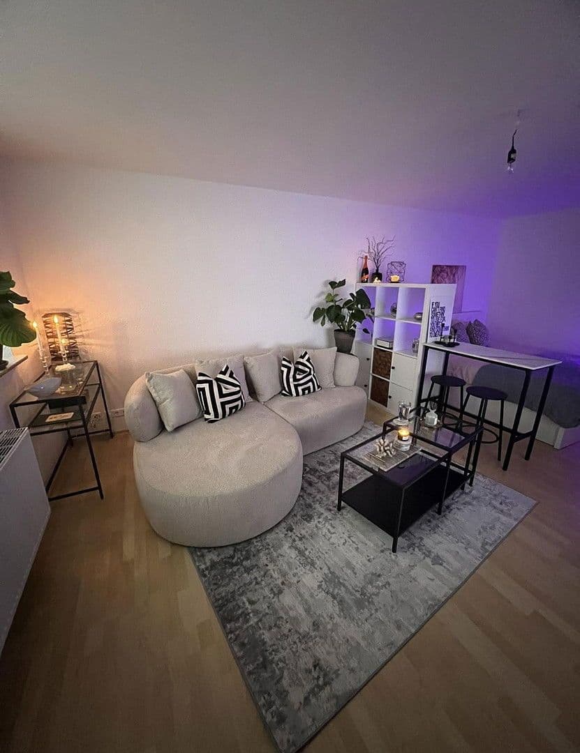 Pronájem bytu 1+1 32 m², Stetten, Bádensko-Württembersko Pronájem bytu 1+1 32 m², Stetten, Bádensko-Württembersko