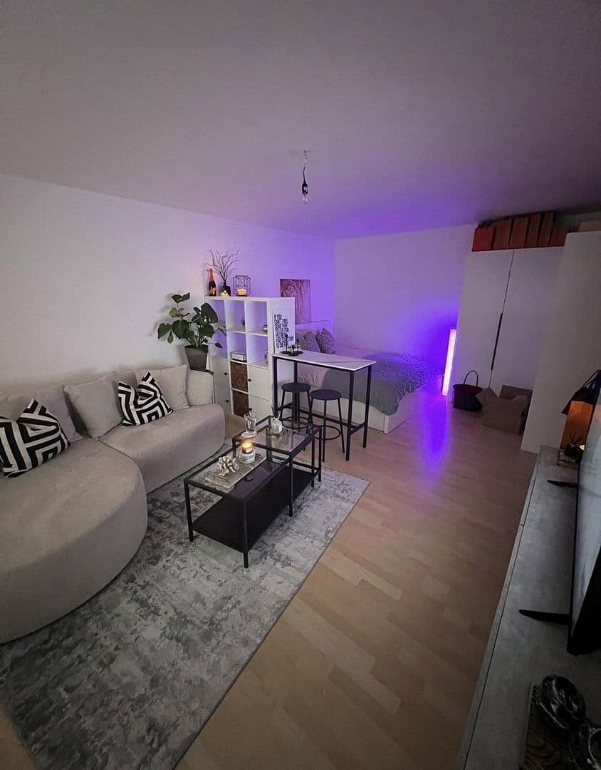 Pronájem bytu 1+1 32 m², Stetten, Bádensko-Württembersko Pronájem bytu 1+1 32 m², Stetten, Bádensko-Württembersko