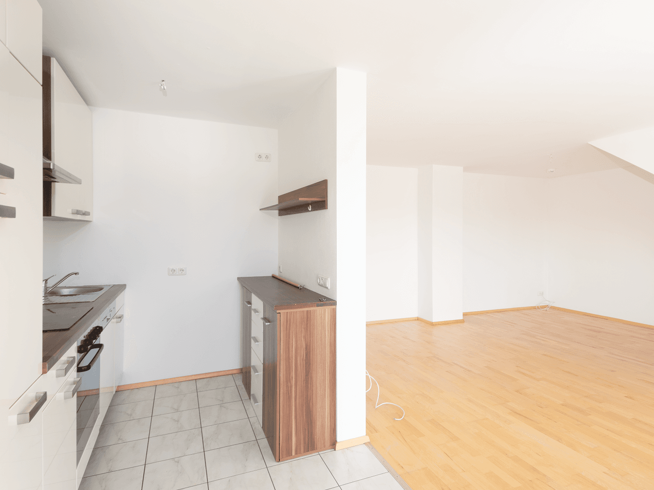 Pronájem domu 300 m², pozemek 1.000 m², Hanslmühlweg 2, Wolnzach, Bavorsko Pronájem domu 300 m², pozemek 1.000 m², Hanslmühlweg 2, Wolnzach, Bavorsko