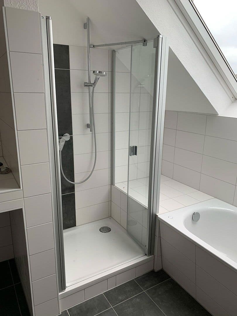 Pronájem bytu 3+1 110 m², Casparistraße 4, Chemnitz, Sasko Pronájem bytu 3+1 110 m², Casparistraße 4, Chemnitz, Sasko