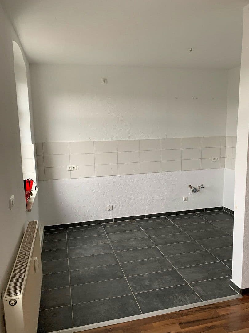 Pronájem bytu 3+1 110 m², Casparistraße 4, Chemnitz, Sasko Pronájem bytu 3+1 110 m², Casparistraße 4, Chemnitz, Sasko