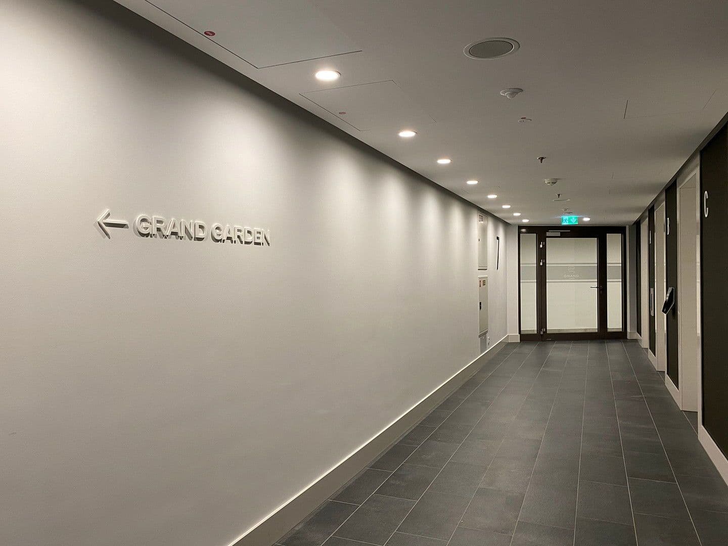 Pronájem bytu 4+1 110 m², Europa-Allee 2, Frankfurt am Main, Hessen Pronájem bytu 4+1 110 m², Europa-Allee 2, Frankfurt am Main, Hessen