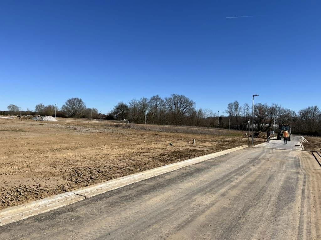 Prodej pozemku 563 m², Helene-Wessel-Straße, Heilbronn-Biberach, Bádensko-Württembersko Prodej pozemku 563 m², Helene-Wessel-Straße, Heilbronn-Biberach, Bádensko-Württembersko