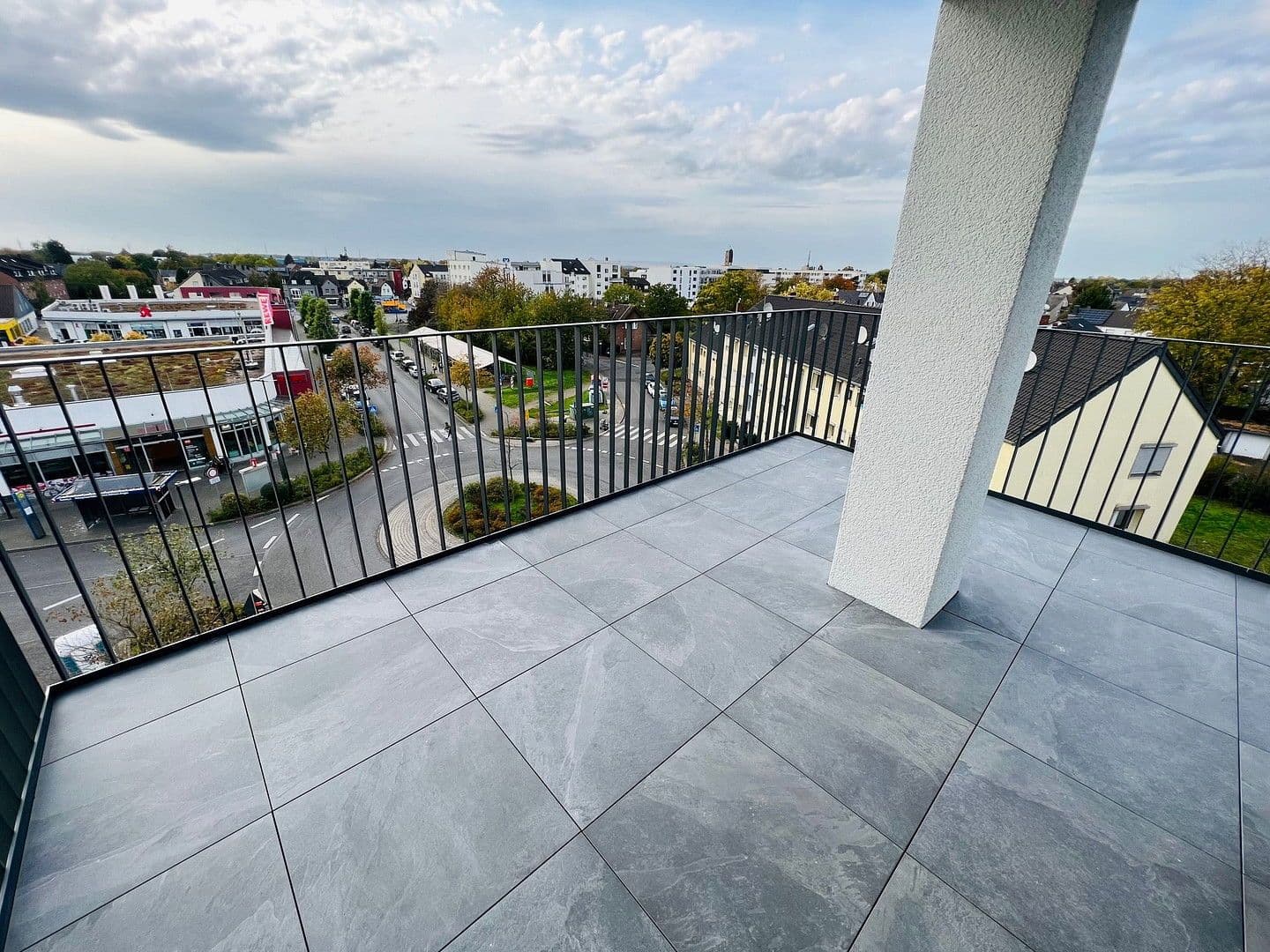 Pronájem bytu 2+1 80 m², Thaliastraße 35, Kerpen, Severní Porýní-Vestfálsko Pronájem bytu 2+1 80 m², Thaliastraße 35, Kerpen, Severní Porýní-Vestfálsko