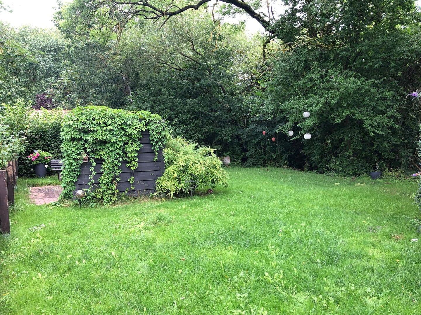 Pronájem bytu 4+1 125 m², Alte Dorfstraße 1, Seesen, Dolní Sasko Pronájem bytu 4+1 125 m², Alte Dorfstraße 1, Seesen, Dolní Sasko