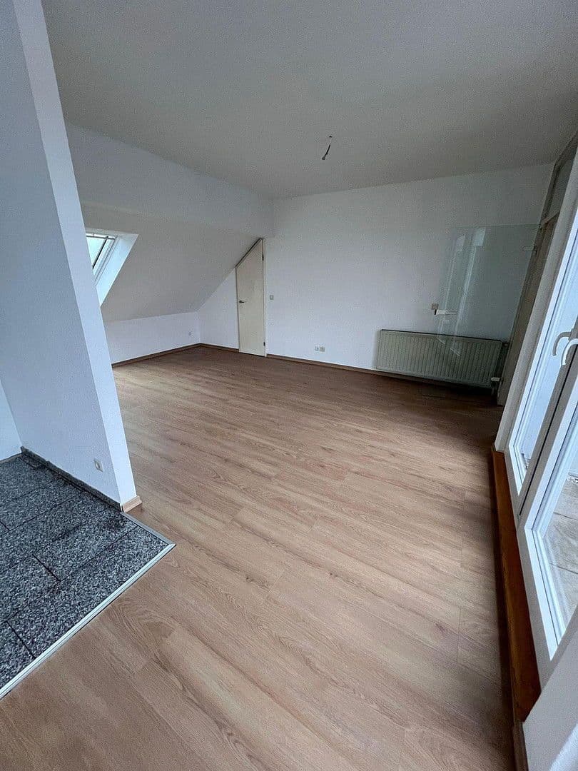 Pronájem bytu 2+1 60 m², Wilhelmstr. 42, Hamm, Severní Porýní-Vestfálsko Pronájem bytu 2+1 60 m², Wilhelmstr. 42, Hamm, Severní Porýní-Vestfálsko