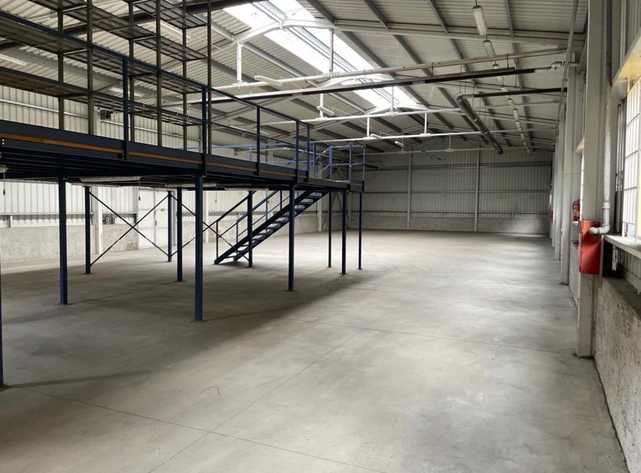 Pronájem nebytového prostoru 600 m², Kladenská, Hostouň, Středočeský kraj Pronájem nebytového prostoru 600 m², Kladenská, Hostouň, Středočeský kraj