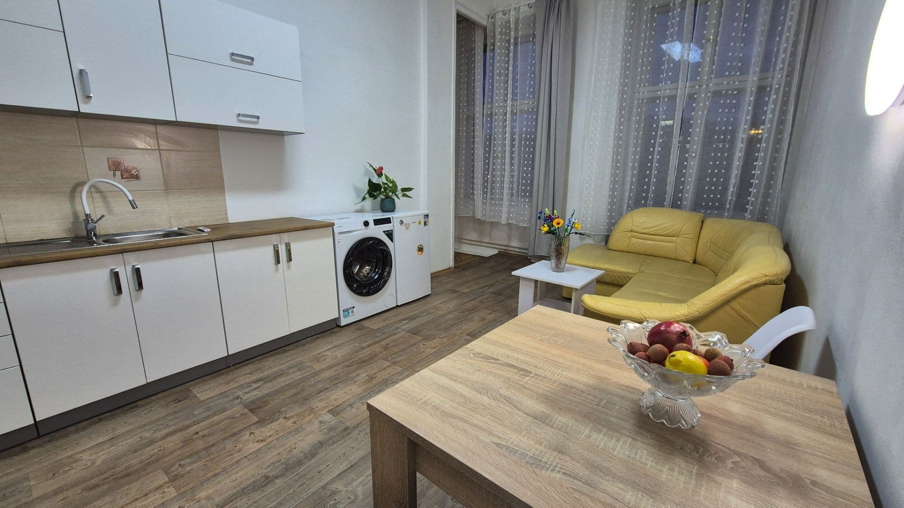 Pronájem bytu 2+kk 55 m², Bolzanova, Praha, Praha Pronájem bytu 2+kk 55 m², Bolzanova, Praha, Praha