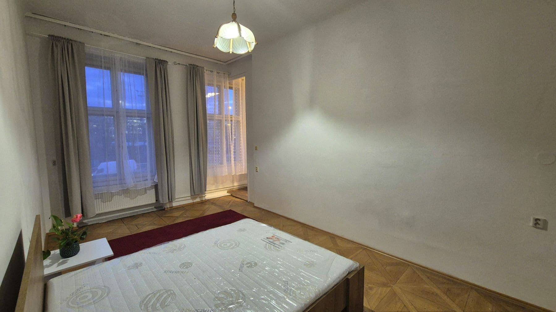 Pronájem bytu 2+kk 55 m², Bolzanova, Praha, Praha Pronájem bytu 2+kk 55 m², Bolzanova, Praha, Praha