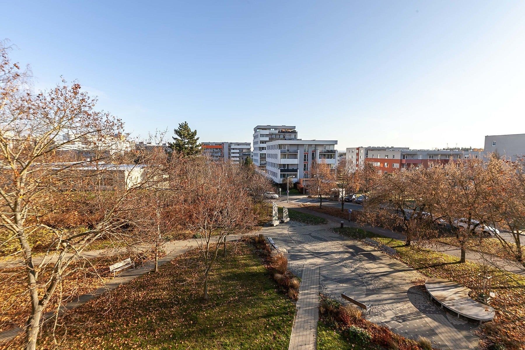 Prodej bytu 3+1 65 m², Jažlovická, Praha, Praha Prodej bytu 3+1 65 m², Jažlovická, Praha, Praha