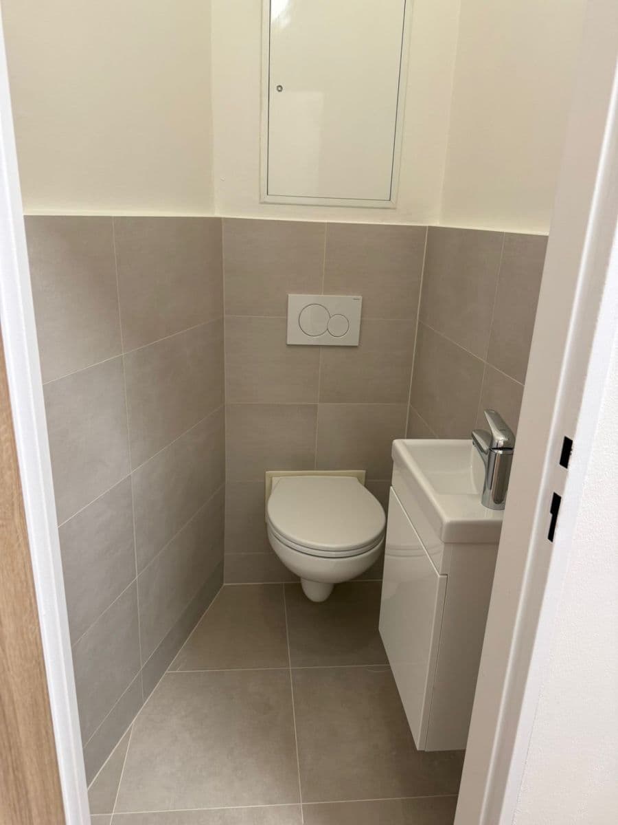 Pronájem bytu 3+1 86 m², Seifertova, Praha, Praha Pronájem bytu 3+1 86 m², Seifertova, Praha, Praha