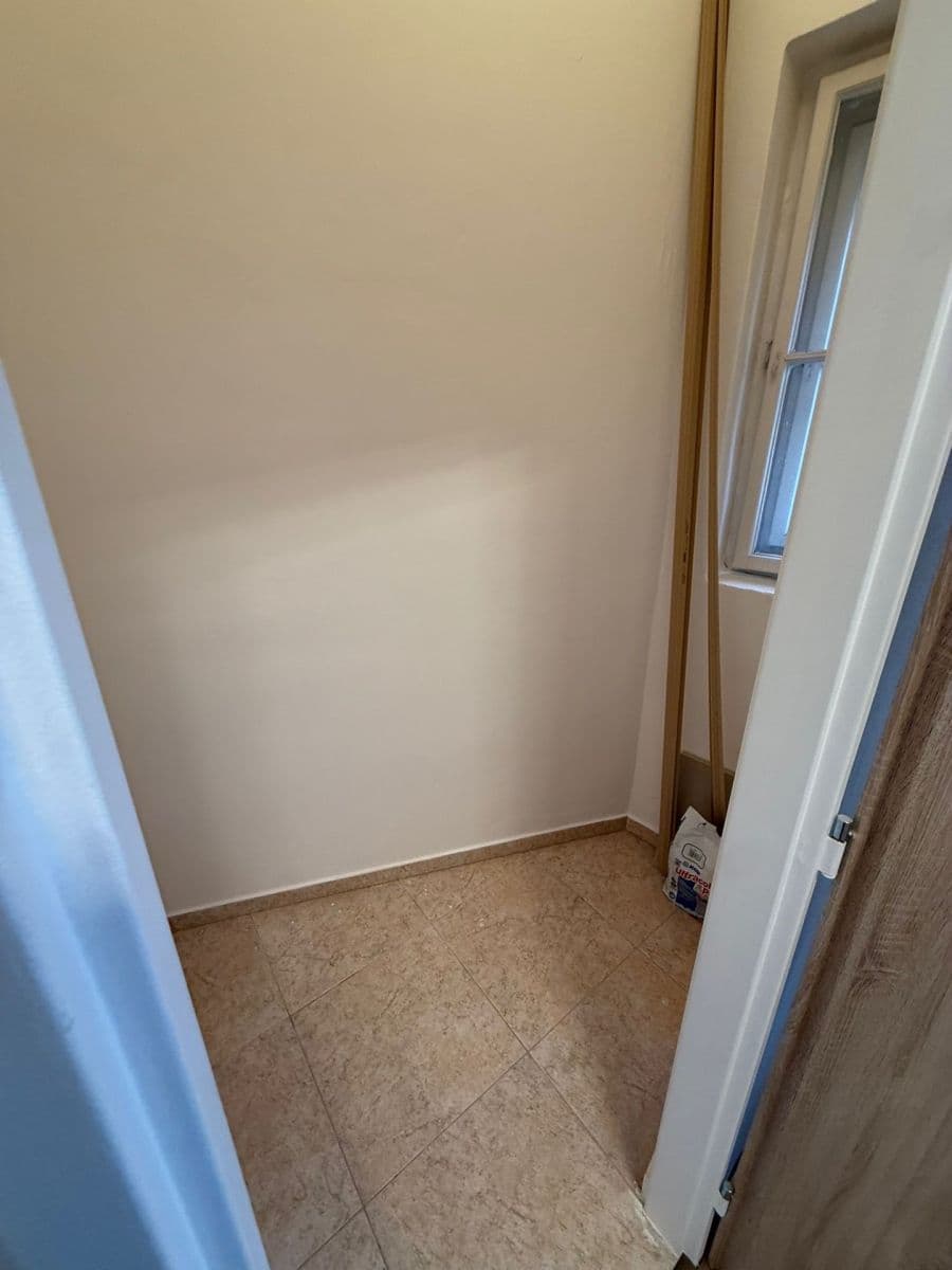 Pronájem bytu 3+1 86 m², Seifertova, Praha, Praha Pronájem bytu 3+1 86 m², Seifertova, Praha, Praha