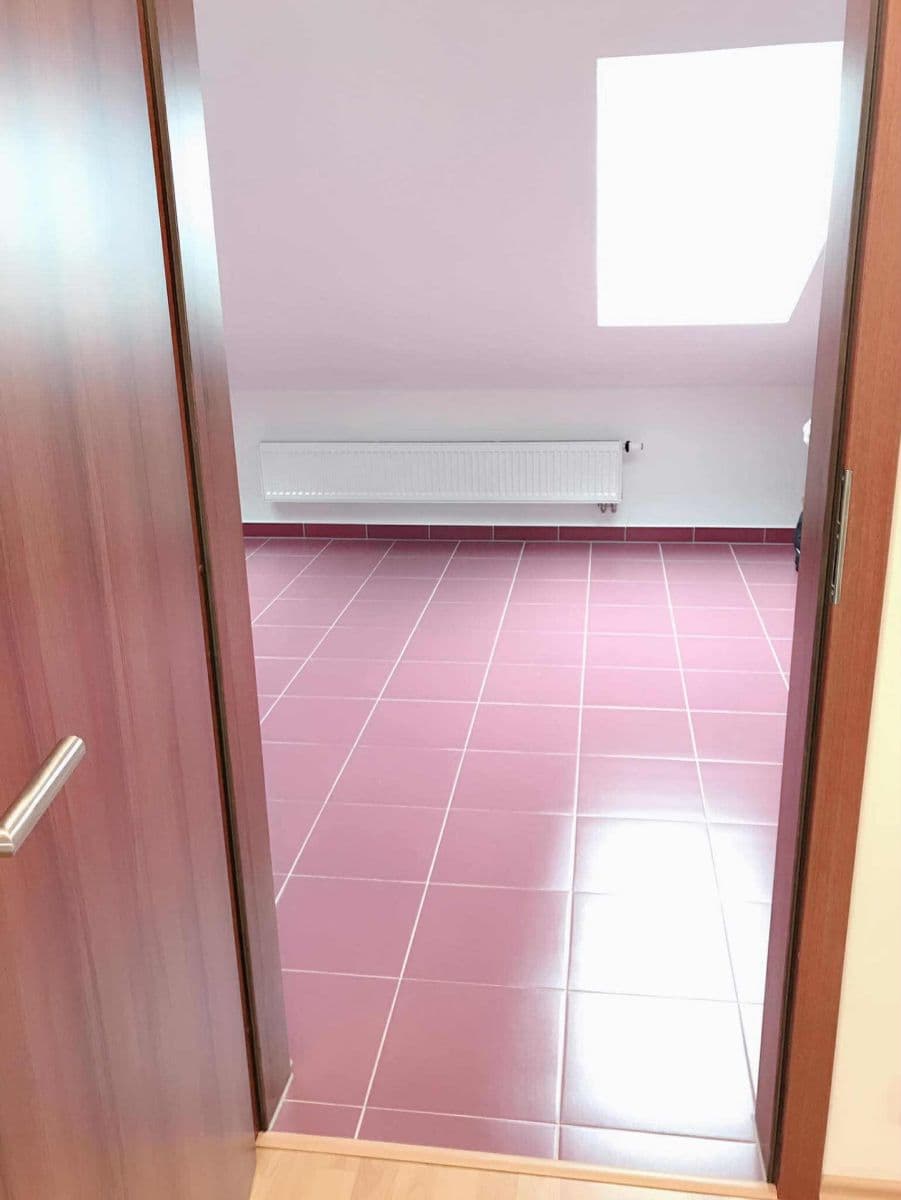 Pronájem domu 240 m², pozemek 240 m², Předenická, Praha, Praha Pronájem domu 240 m², pozemek 240 m², Předenická, Praha, Praha