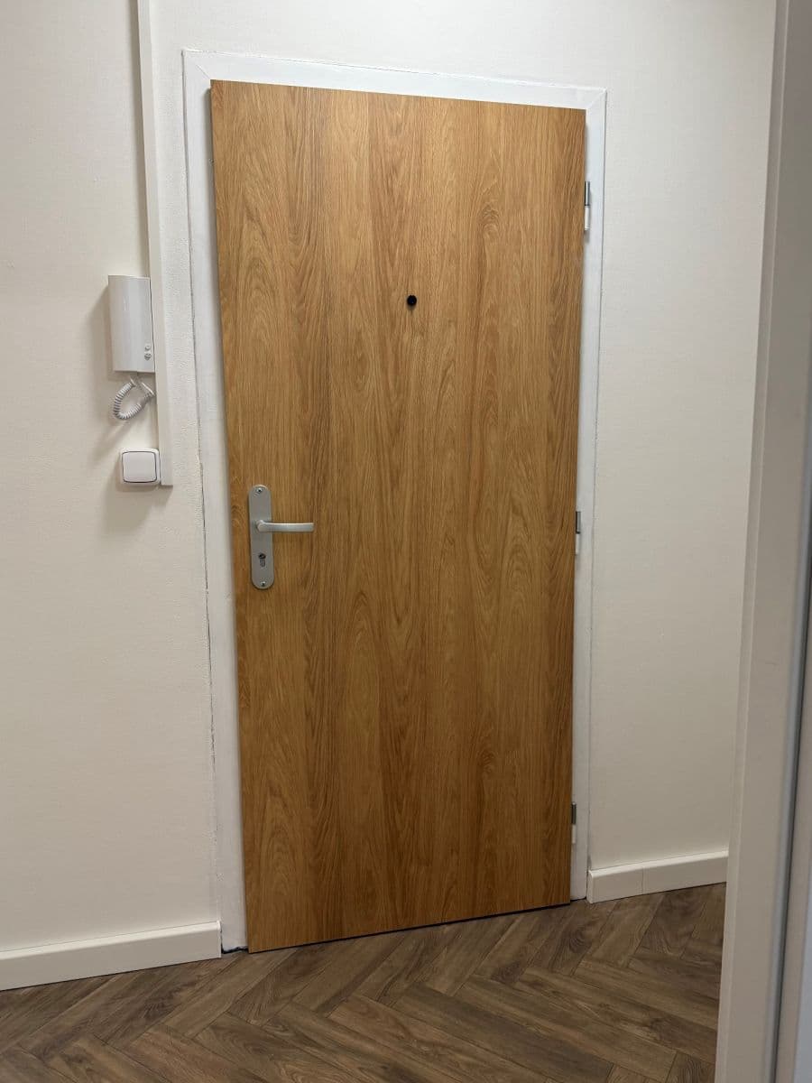 Pronájem bytu 2+1 46 m², Dlouhá, Olomouc, Olomoucký kraj Pronájem bytu 2+1 46 m², Dlouhá, Olomouc, Olomoucký kraj