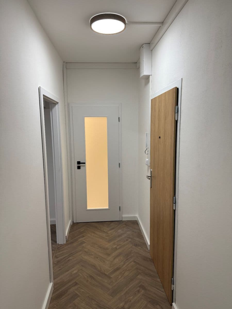 Pronájem bytu 2+1 46 m², Dlouhá, Olomouc, Olomoucký kraj Pronájem bytu 2+1 46 m², Dlouhá, Olomouc, Olomoucký kraj