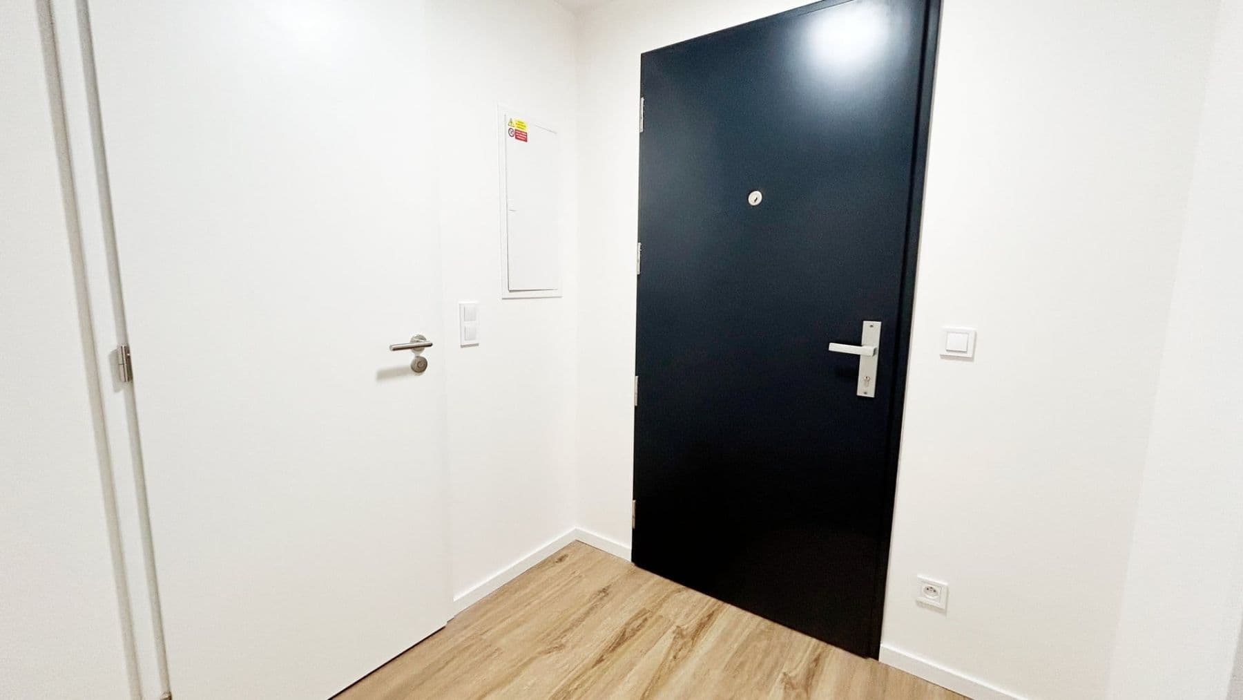 Pronájem bytu 2+kk 49 m², Ke křížku, Kladno, Středočeský kraj Pronájem bytu 2+kk 49 m², Ke křížku, Kladno, Středočeský kraj