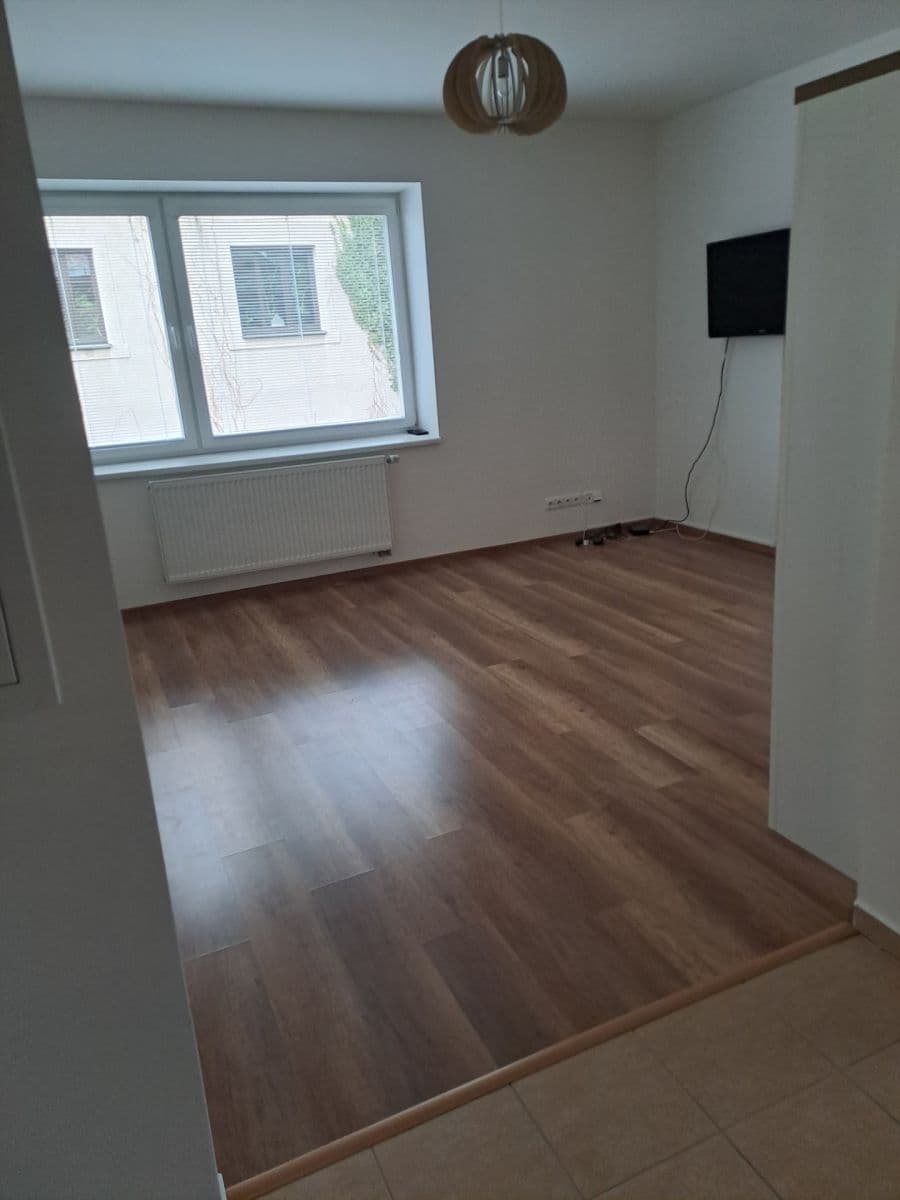Pronájem bytu 2+1 62 m², Na Staré vinici, Praha, Praha Pronájem bytu 2+1 62 m², Na Staré vinici, Praha, Praha