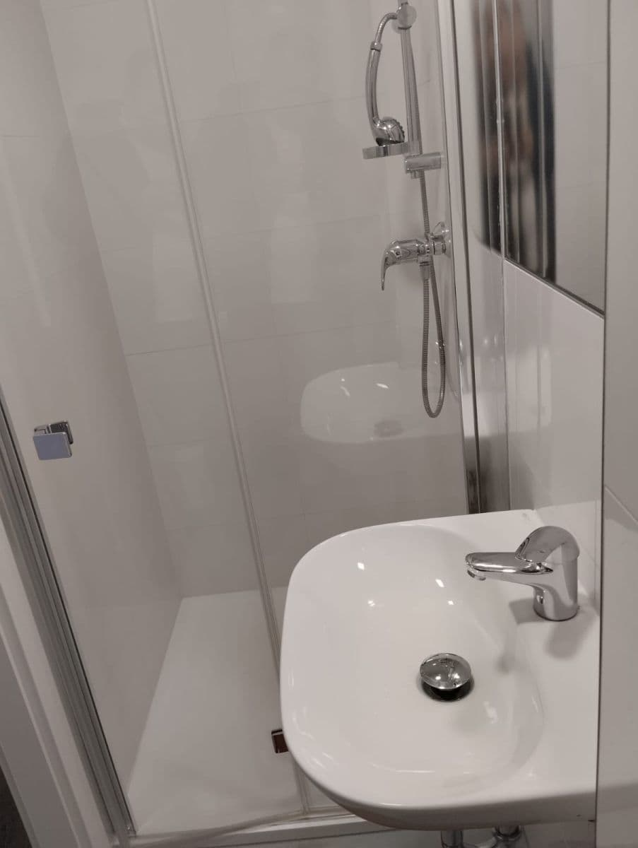 Pronájem bytu 1+kk 24 m², Čenětická, Praha, Praha Pronájem bytu 1+kk 24 m², Čenětická, Praha, Praha