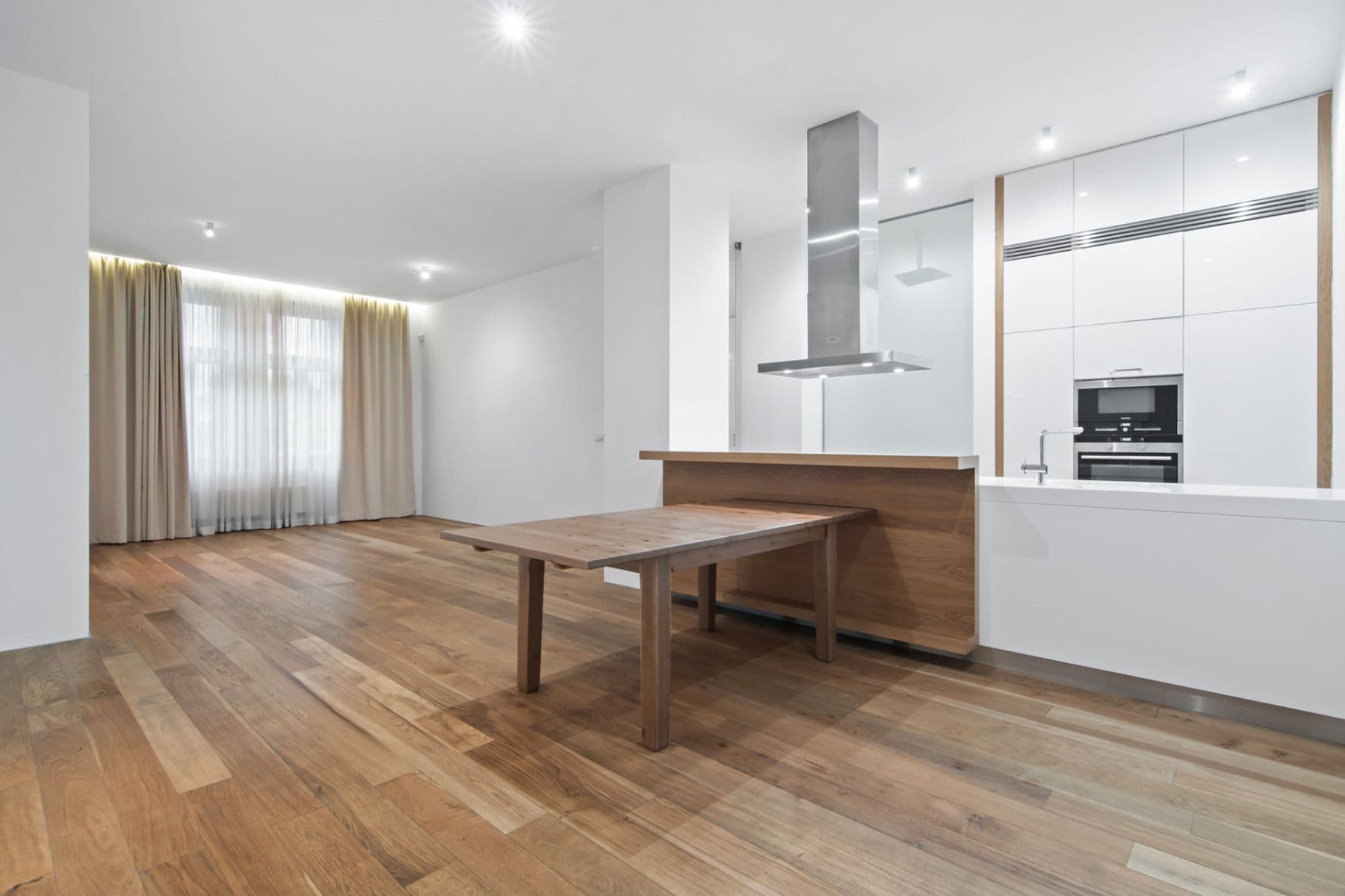Pronájem bytu 3+kk 109 m², Laubova, Praha, Praha Pronájem bytu 3+kk 109 m², Laubova, Praha, Praha