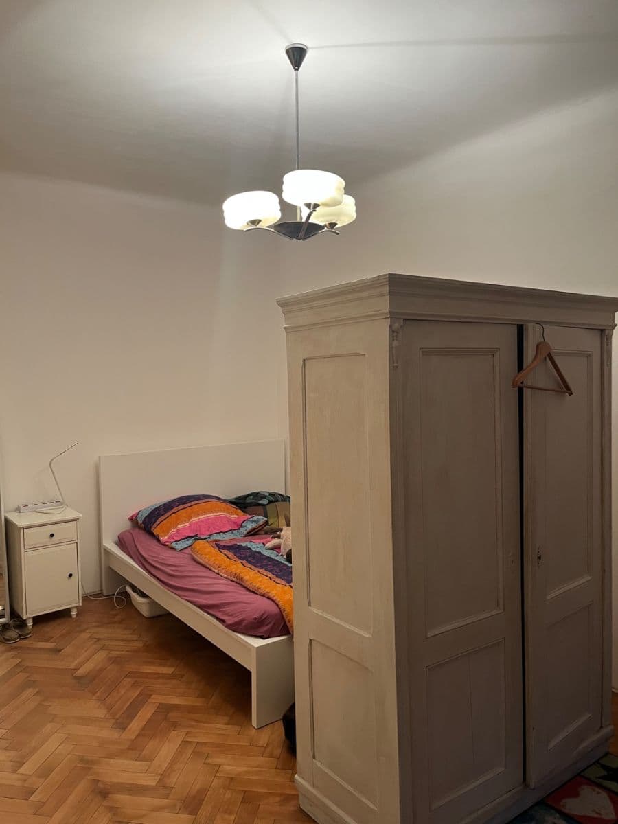 Pronájem bytu 1+1 40 m², Kladenská, Praha, Praha Pronájem bytu 1+1 40 m², Kladenská, Praha, Praha