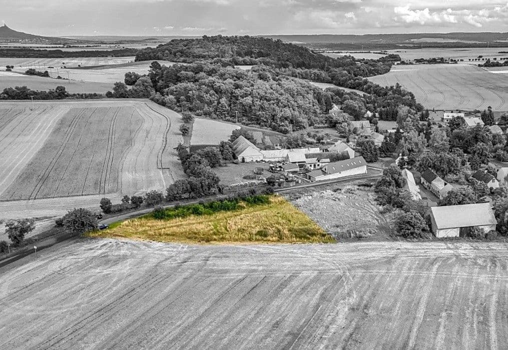 Prodej pozemku 2.077 m², Děčany, Ústecký kraj Prodej pozemku 2.077 m², Děčany, Ústecký kraj