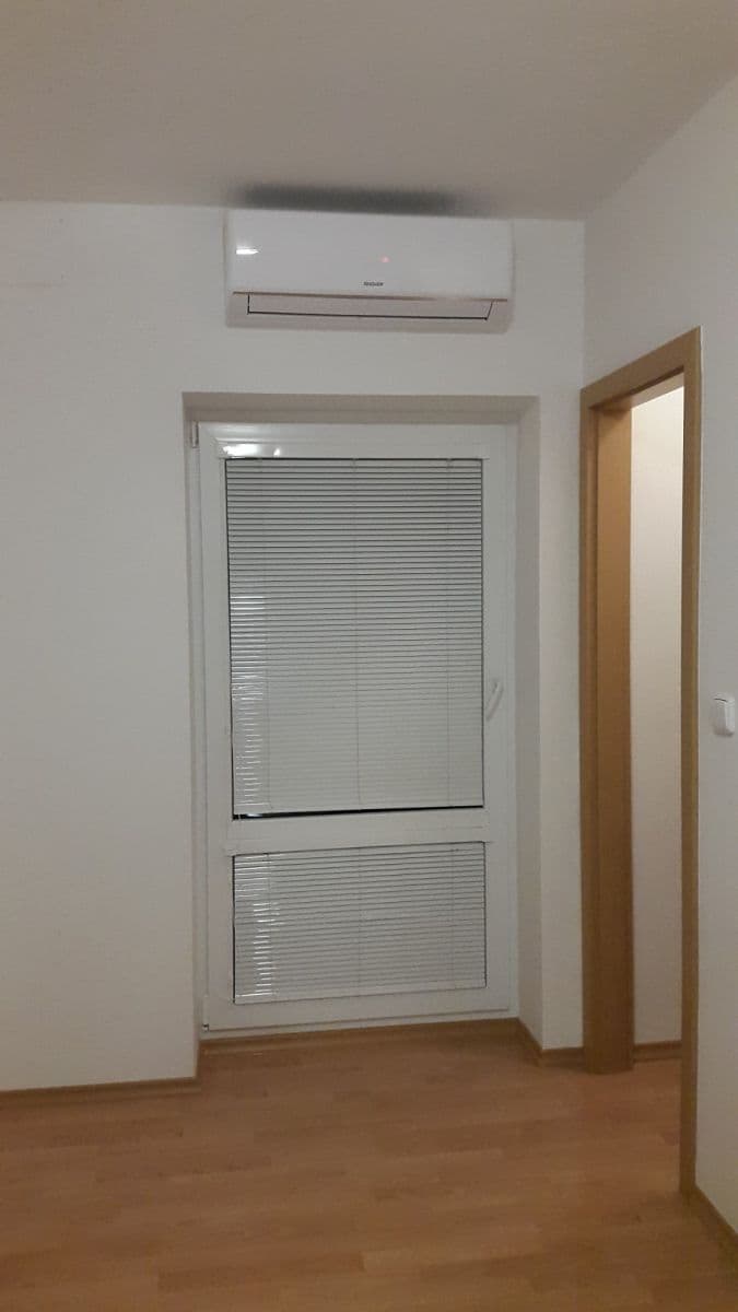 Prodej domu 130 m², pozemek 347 m², Vinohrádky, Kroměříž, Zlínský kraj Prodej domu 130 m², pozemek 347 m², Vinohrádky, Kroměříž, Zlínský kraj