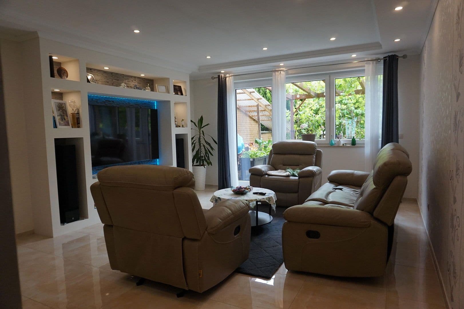 Prodej domu 173 m², pozemek 293 m², Georgsmarienhütte, Dolní Sasko Prodej domu 173 m², pozemek 293 m², Georgsmarienhütte, Dolní Sasko