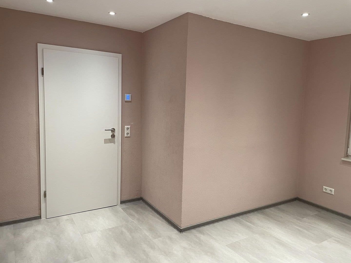 Prodej domu 117 m², pozemek 234 m², Mutzenreisstr 30, Esslingen am Neckar, Bádensko-Württembersko Prodej domu 117 m², pozemek 234 m², Mutzenreisstr 30, Esslingen am Neckar, Bádensko-Württembersko