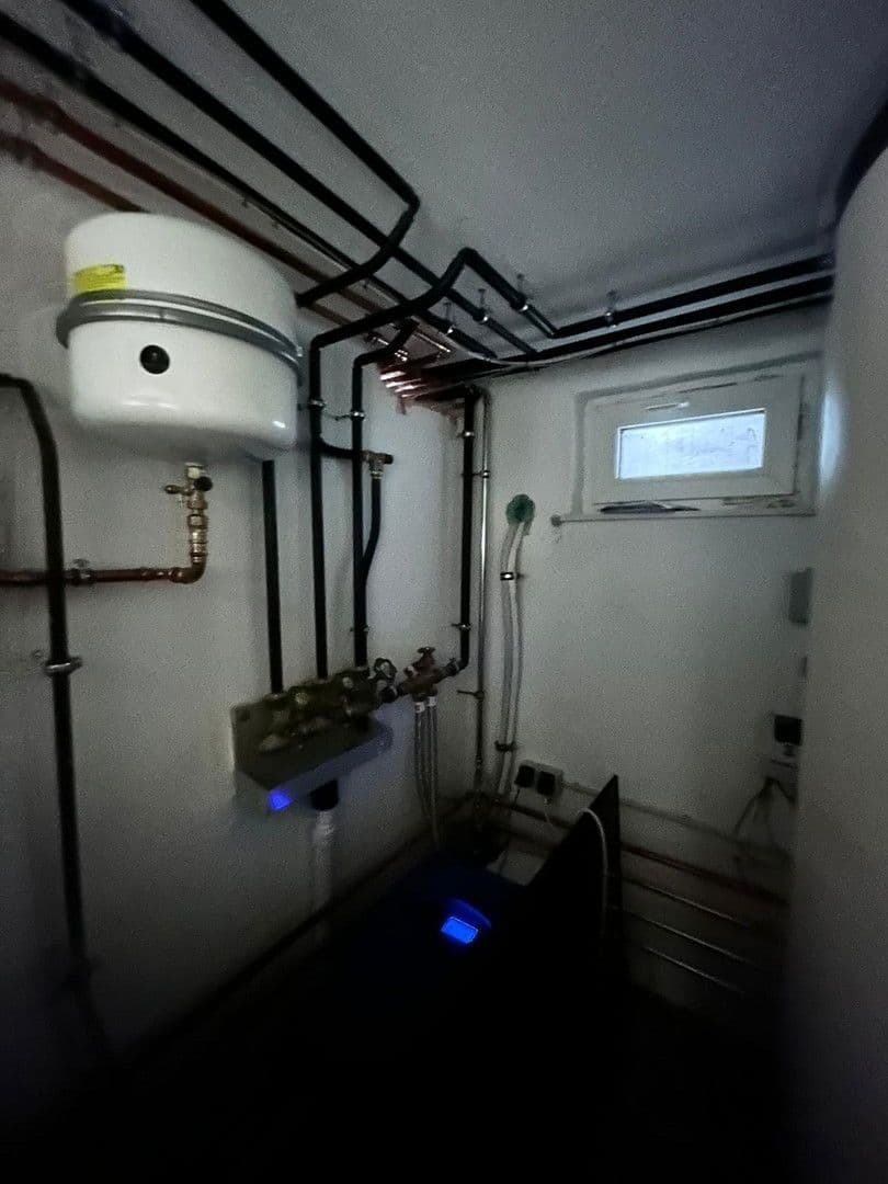 Prodej domu 117 m², pozemek 234 m², Mutzenreisstr 30, Esslingen am Neckar, Bádensko-Württembersko Prodej domu 117 m², pozemek 234 m², Mutzenreisstr 30, Esslingen am Neckar, Bádensko-Württembersko