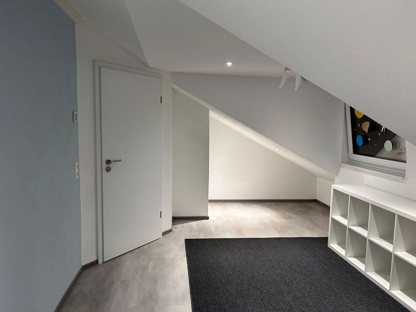 Prodej domu 117 m², pozemek 234 m², Mutzenreisstr 30, Esslingen am Neckar, Bádensko-Württembersko Prodej domu 117 m², pozemek 234 m², Mutzenreisstr 30, Esslingen am Neckar, Bádensko-Württembersko