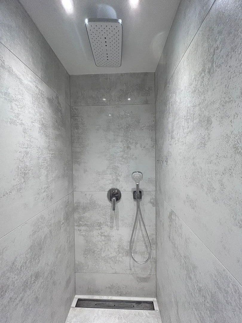 Prodej domu 117 m², pozemek 234 m², Mutzenreisstr 30, Esslingen am Neckar, Bádensko-Württembersko Prodej domu 117 m², pozemek 234 m², Mutzenreisstr 30, Esslingen am Neckar, Bádensko-Württembersko