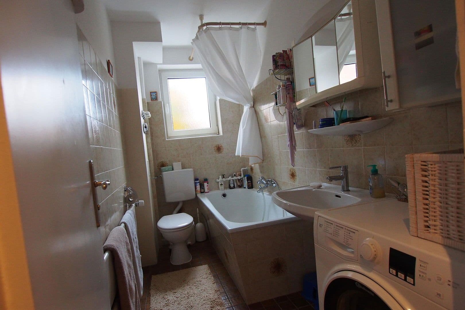 Pronájem bytu 4+1 100 m², Holzstraße 1, Fürstenfeldbruck, Bavorsko Pronájem bytu 4+1 100 m², Holzstraße 1, Fürstenfeldbruck, Bavorsko