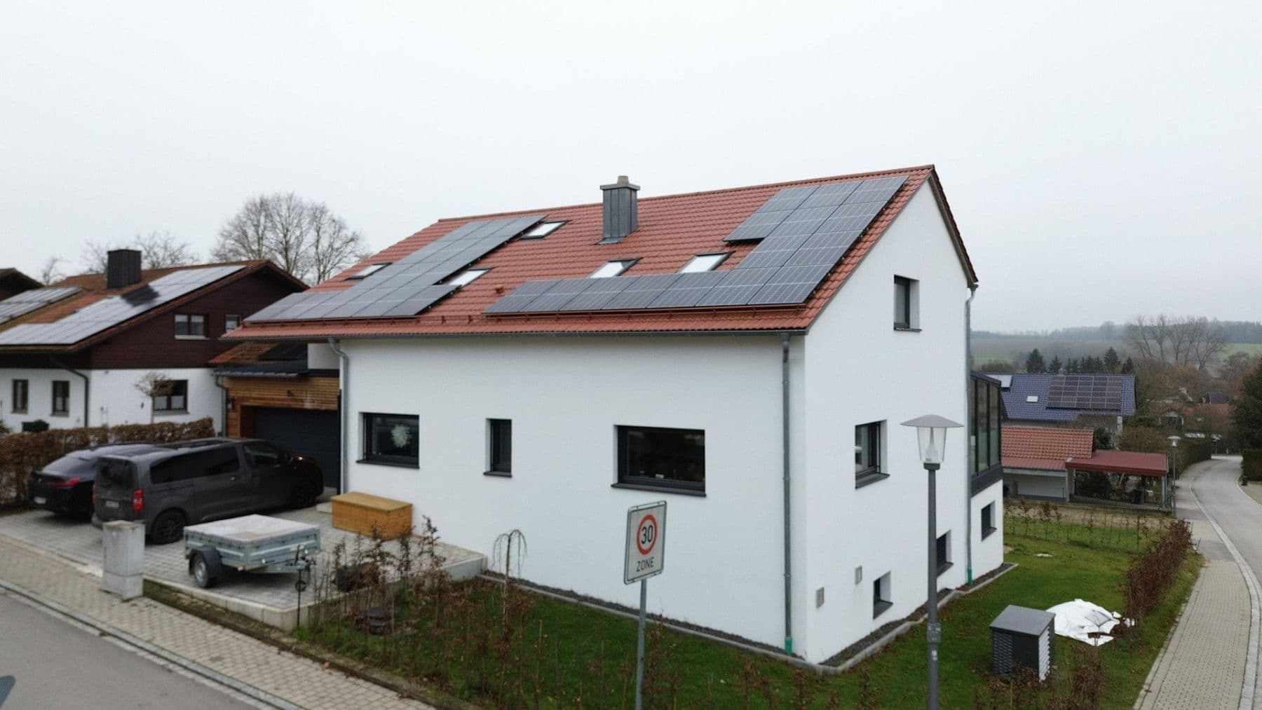 Prodej domu 343 m², pozemek 657 m², Mengkofen, Bavorsko Prodej domu 343 m², pozemek 657 m², Mengkofen, Bavorsko