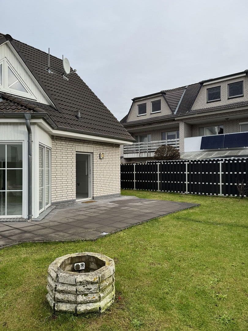 Prodej domu 160 m², pozemek 475 m², Am Kuhlager 14, Neustadt am Rübenberge, Dolní Sasko Prodej domu 160 m², pozemek 475 m², Am Kuhlager 14, Neustadt am Rübenberge, Dolní Sasko