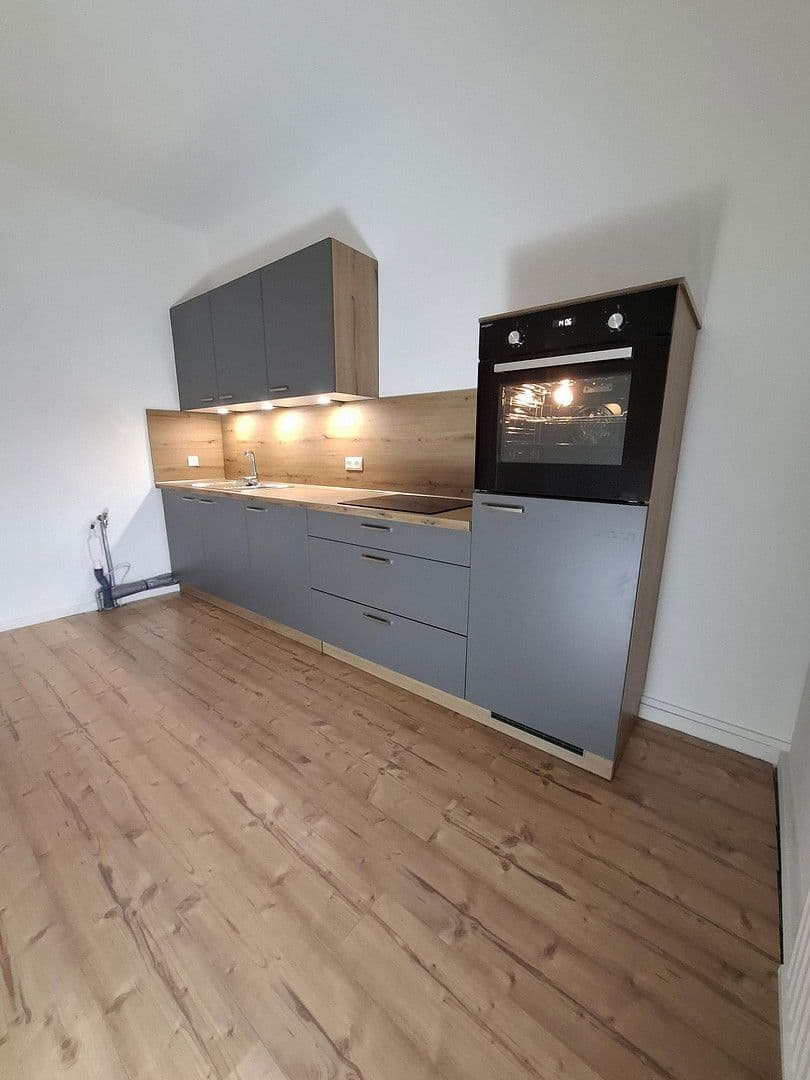 Pronájem bytu 2+1 50 m², Ollnsstrasse 32, Elmshorn, Šlesvicko-Holštýnsko Pronájem bytu 2+1 50 m², Ollnsstrasse 32, Elmshorn, Šlesvicko-Holštýnsko