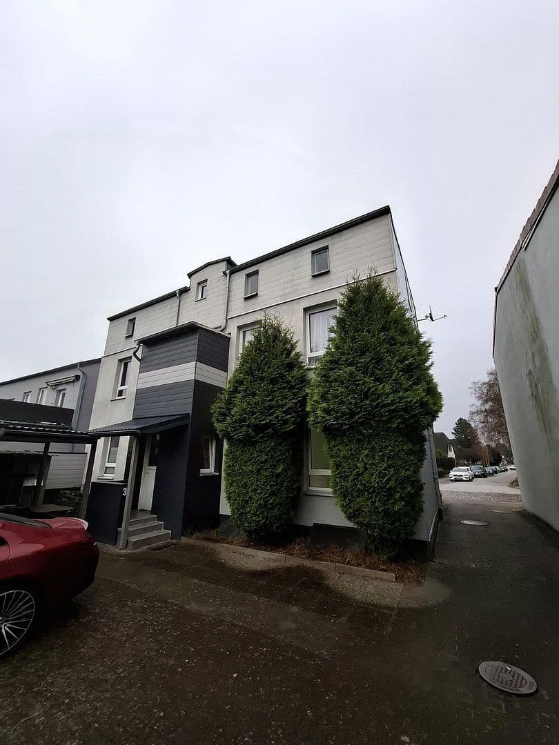 Pronájem bytu 2+1 50 m², Ollnsstrasse 32, Elmshorn, Šlesvicko-Holštýnsko Pronájem bytu 2+1 50 m², Ollnsstrasse 32, Elmshorn, Šlesvicko-Holštýnsko